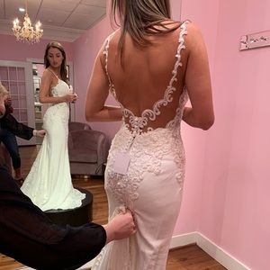UNALTERED custom Martina Liana bridal gown